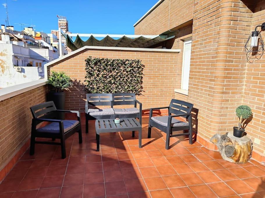 Apartamentos Turisticos Seviro Madrid Bagian luar foto